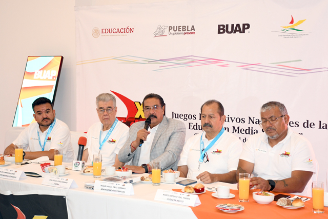 A_RuedaPrensa_8