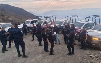 rescatan a dos trabajadores en coxcatlán que la población retuvo