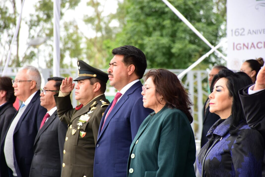 3 Autoridades estatales conmemoran a mexicanos que forjaron historia de México