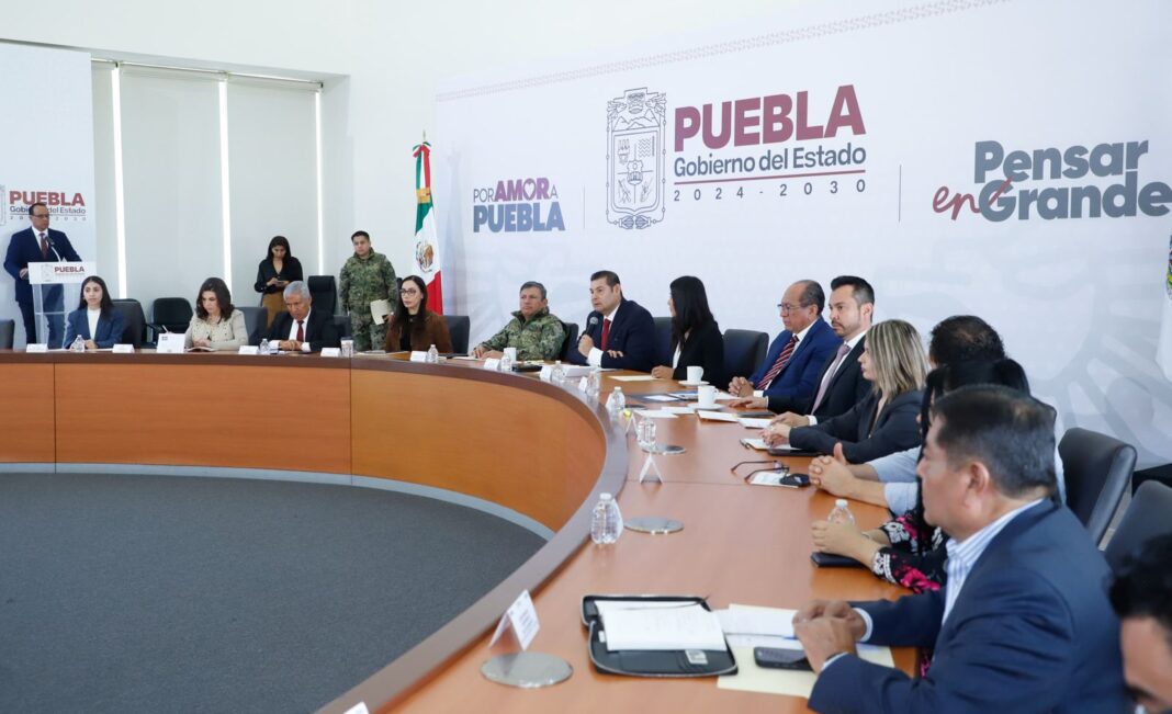 Mantenimiento_de_carreteras_se_alinea_al_proyecto_nacional_de_infraestructura_(2)