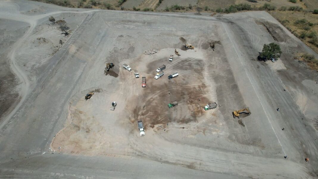 Construccion-de-nueva-celda-en-relleno-sanitario-de-Atlixco-supervisada-por-autoridades-municipales-1536x864
