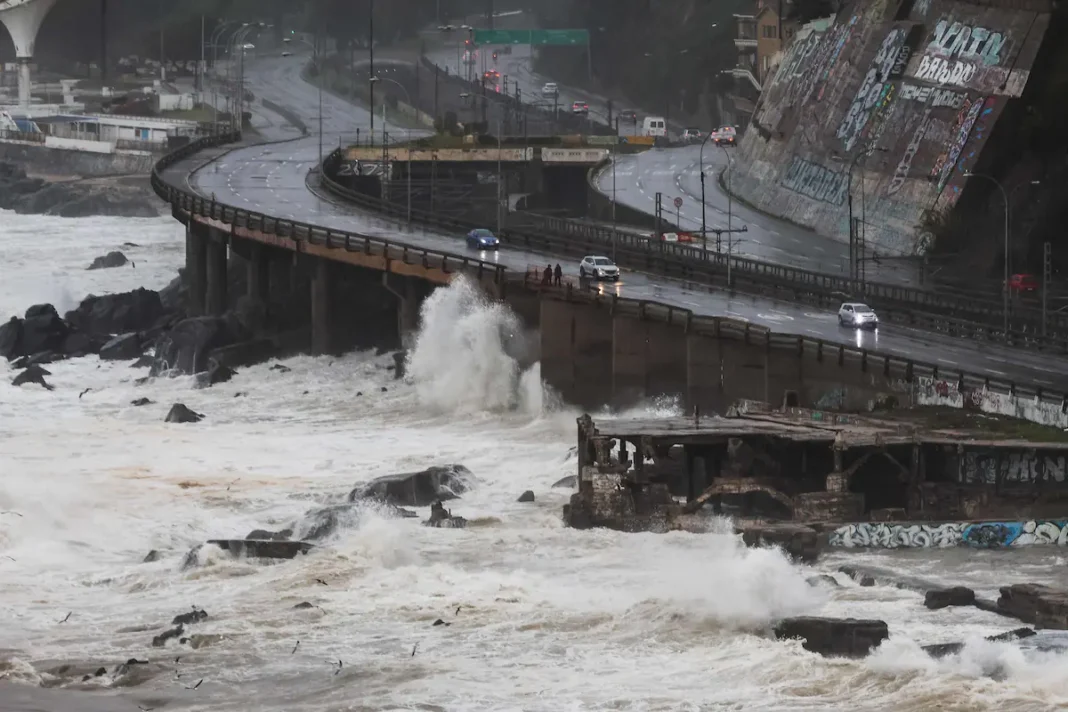 al-menos-cinco-muertos-y-mas-de-2200-damnificados-X6BABNRYB5FU3HQXTOAKNKKWMA